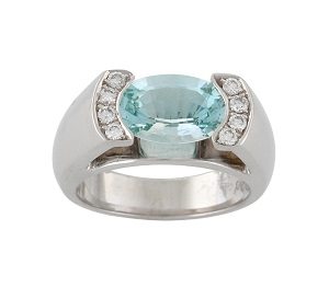 Aquamarine & diamonds ring model Alberta